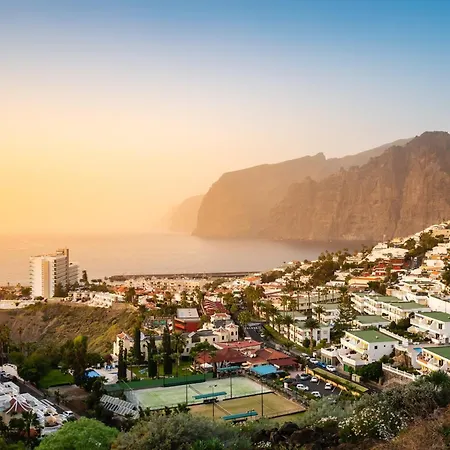 Vista Marina-los Gigantes Апартаменты *